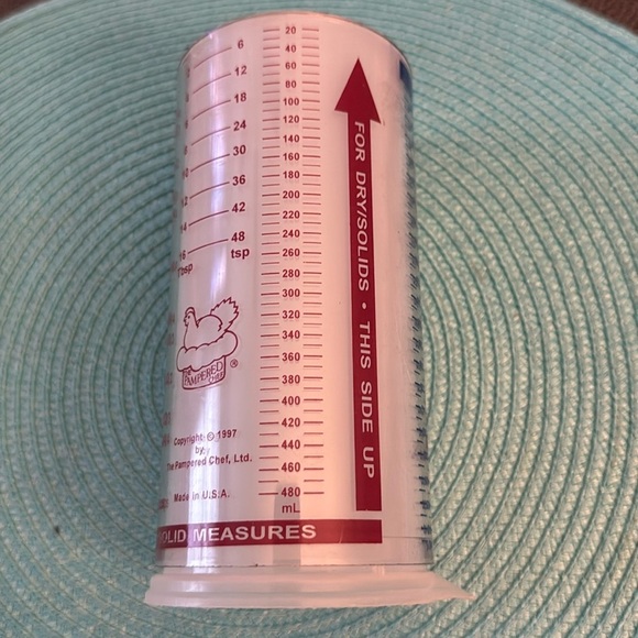 The Pampered Chef Other - Vintage The Pampered Chef Measure-All Cup 2 Cup Liquid and Solid Measuring Cup